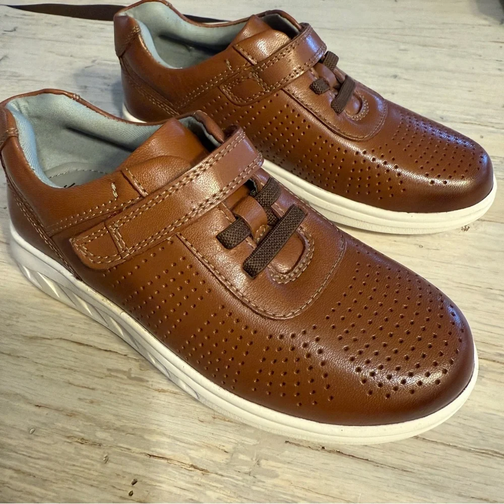 Johnston & Murphy Toddler Little Boys’ Leather Sneaker- sz 11 & 12 - NIB - Picture 3 of 10